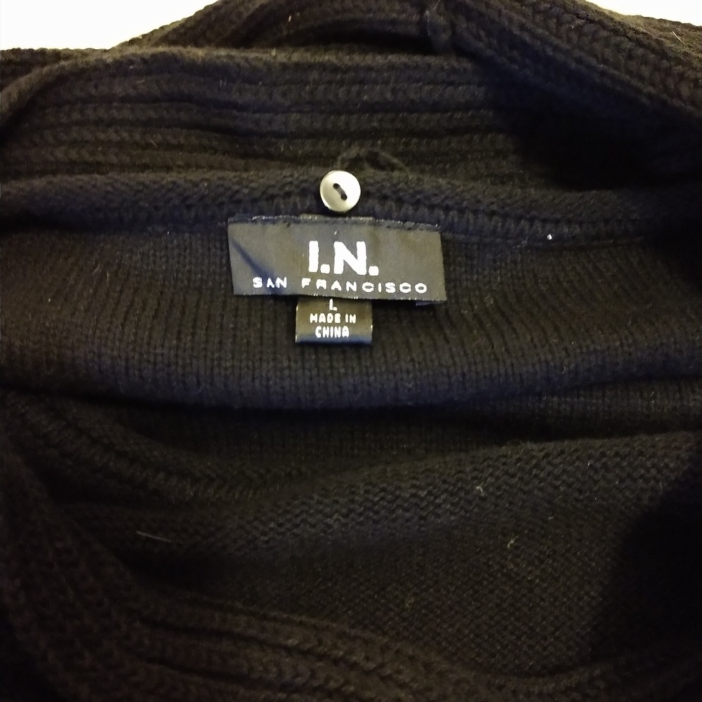 Sweater - Picture 3 of 3